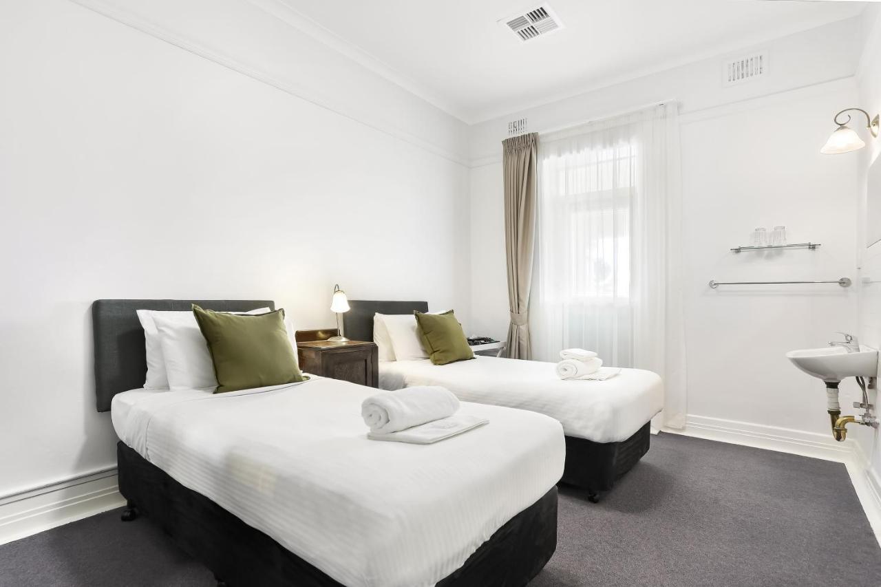 Grand View Hotel Уентуърт Фолс Екстериор снимка