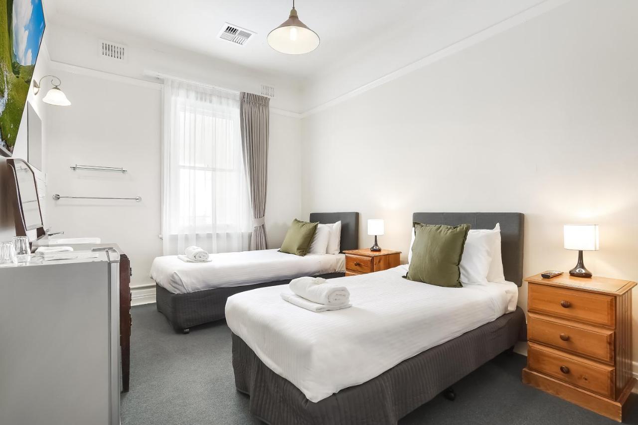 Grand View Hotel Уентуърт Фолс Екстериор снимка