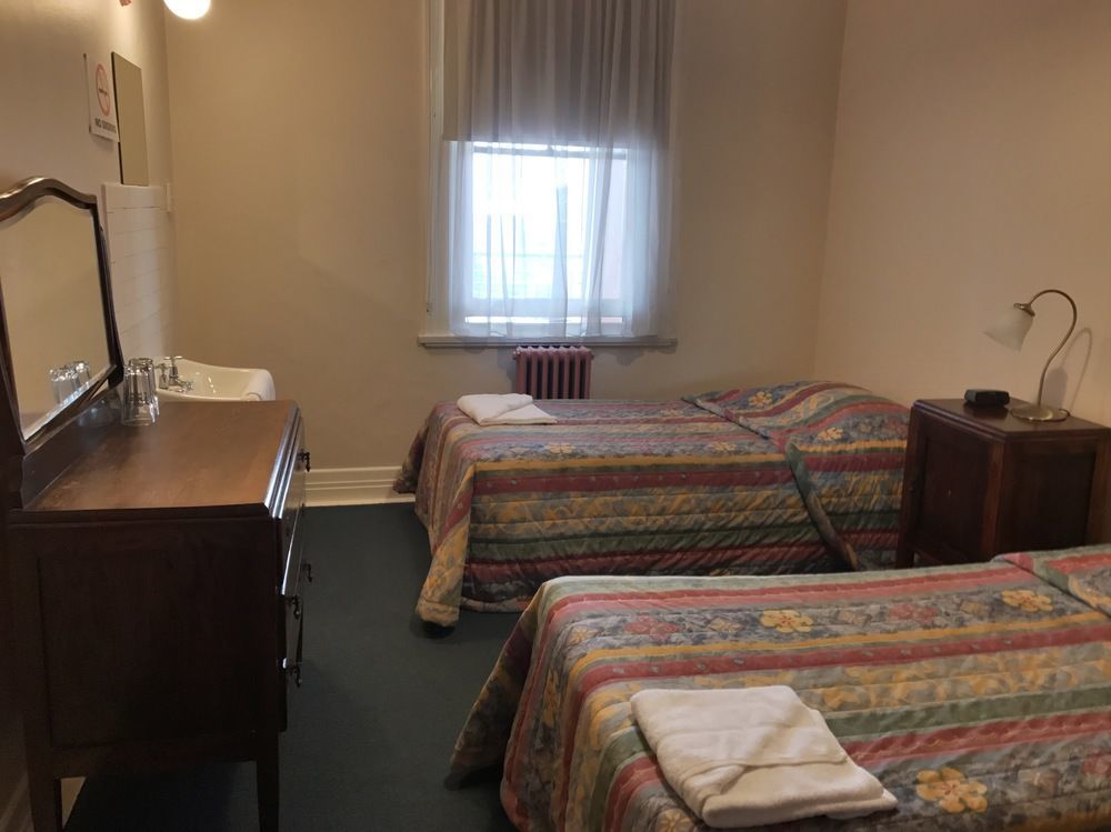 Grand View Hotel Уентуърт Фолс Екстериор снимка
