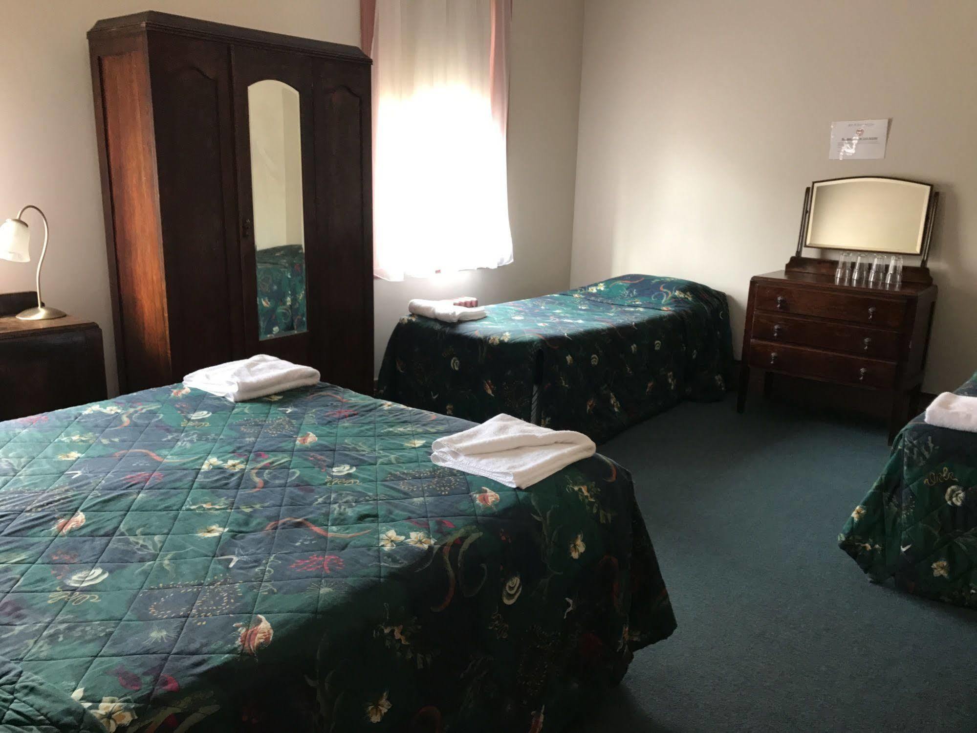 Grand View Hotel Уентуърт Фолс Екстериор снимка